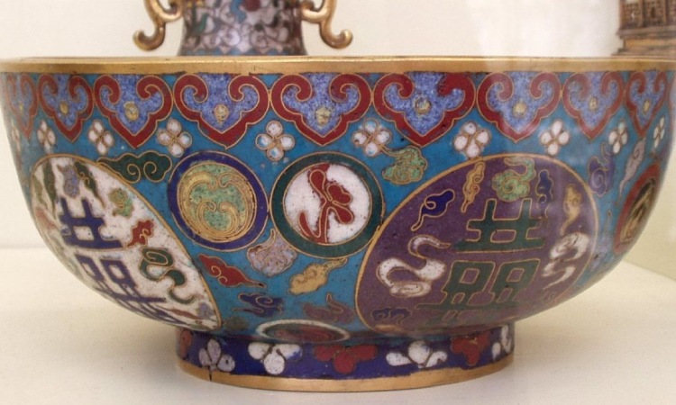 Kerajinan Cloisonné, Sumber: wikipedia.com