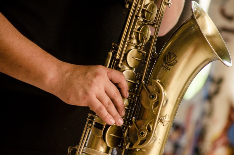 Saxophone, sumber Take Lesson