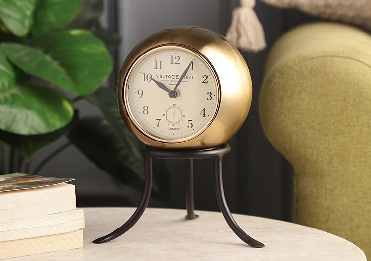 Jam meja, Sumber: woodenstreet.com