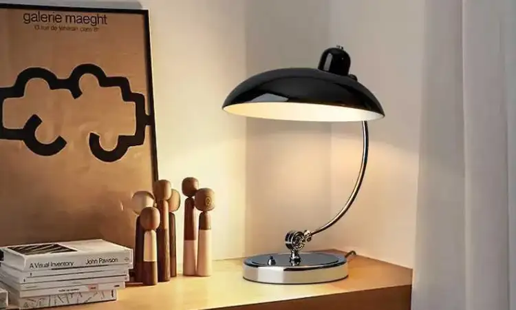 Lampu meja gaya minimalis, Sumber: dhresource.com