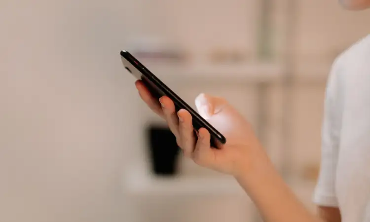 Pemesanan kerajinan via online, Sumber: pexels.com