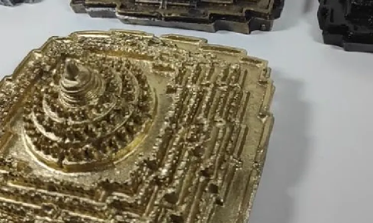 Miniatur candi borobudur, Sumber: lazcdn.com